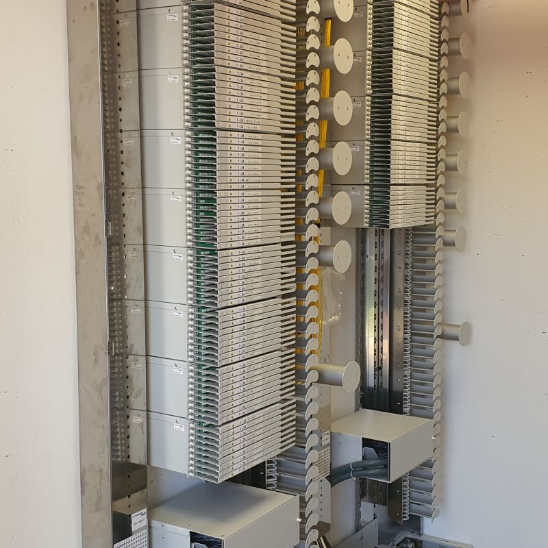 Montage von Muffen und Endgestellen